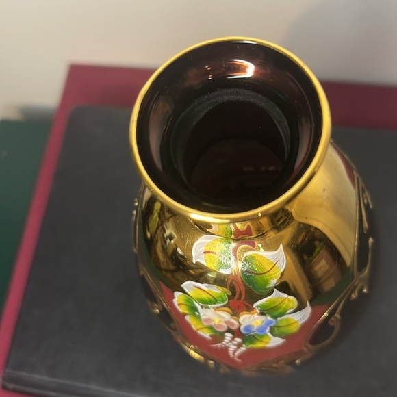 Bohemian Czech Art Glass‎ Moser Style Amethyst Floral Decanter (No Stopper) - Picture 5 of 9